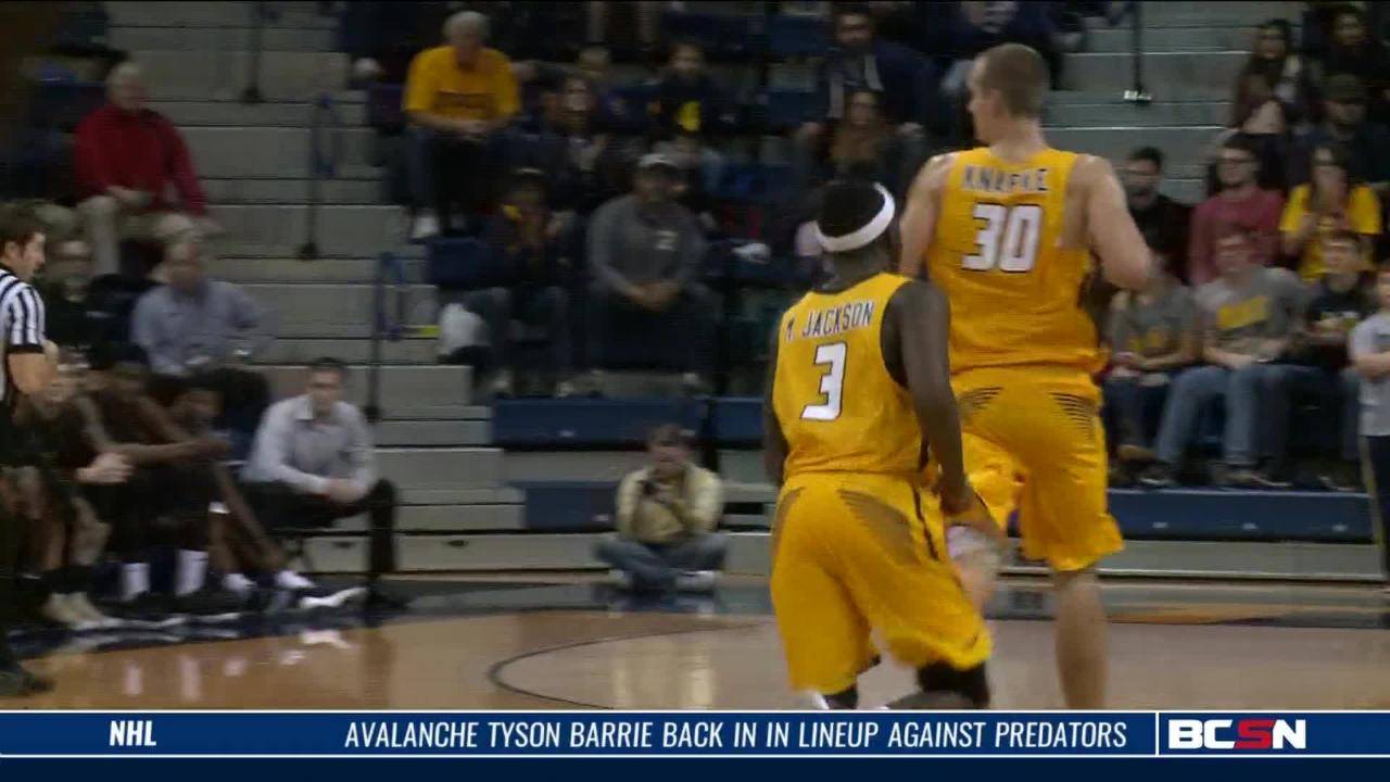 Rockets Cruise Past Oakland