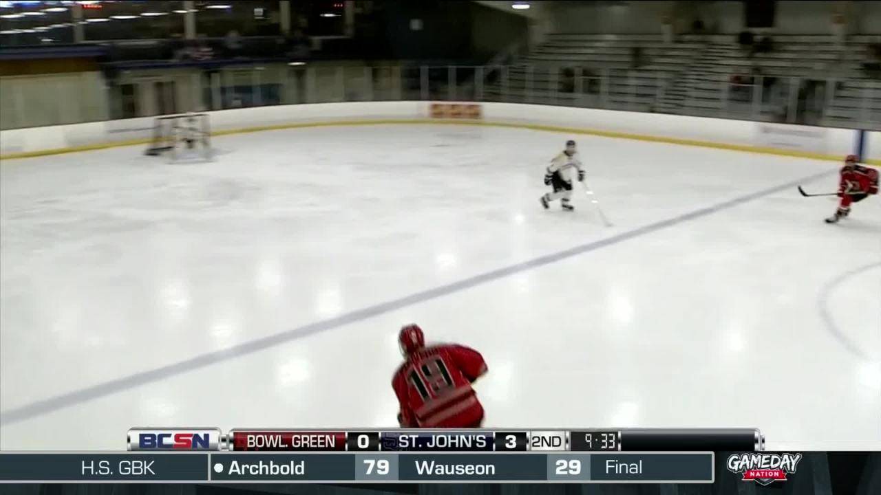 Titans Earn Hockey Win