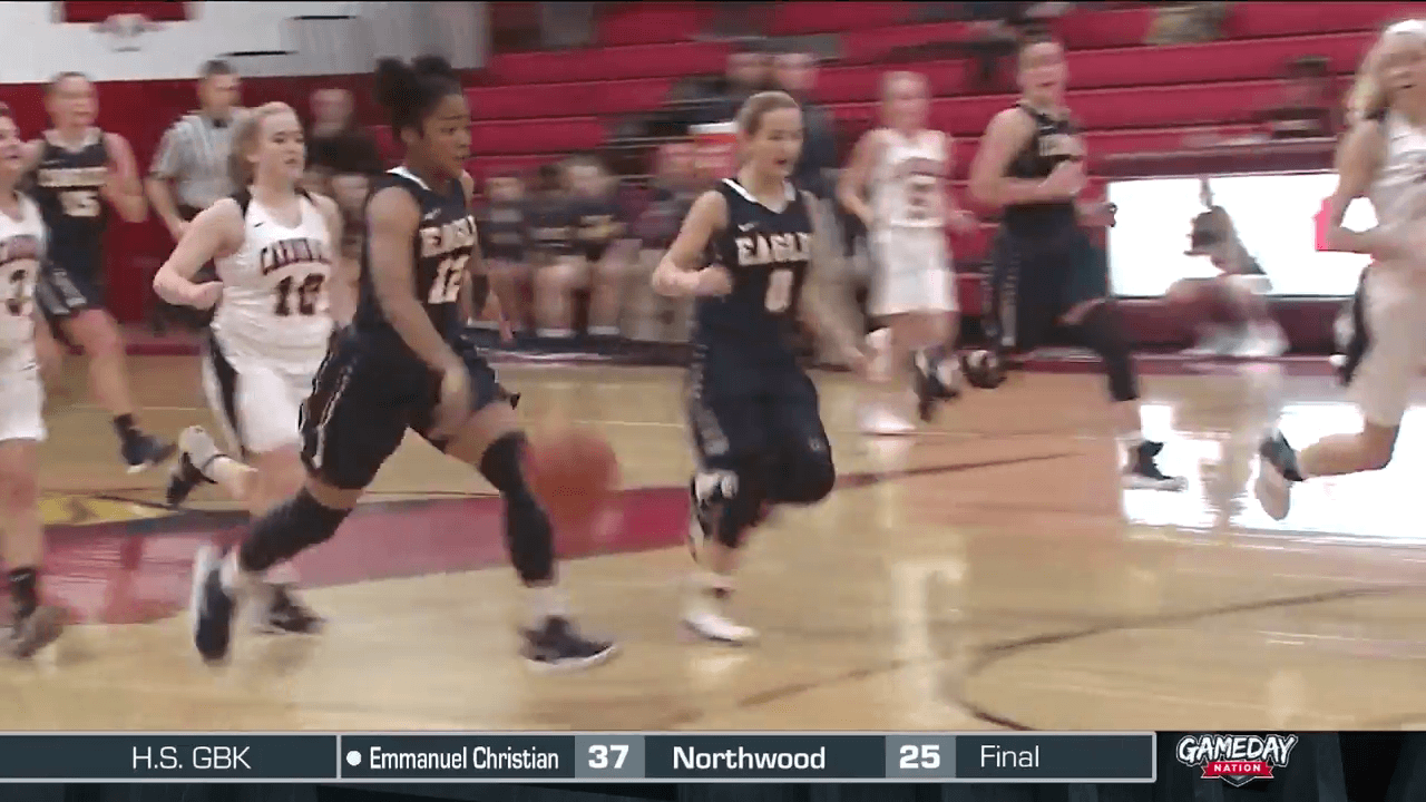 Eagles Fly Past the Cardinals