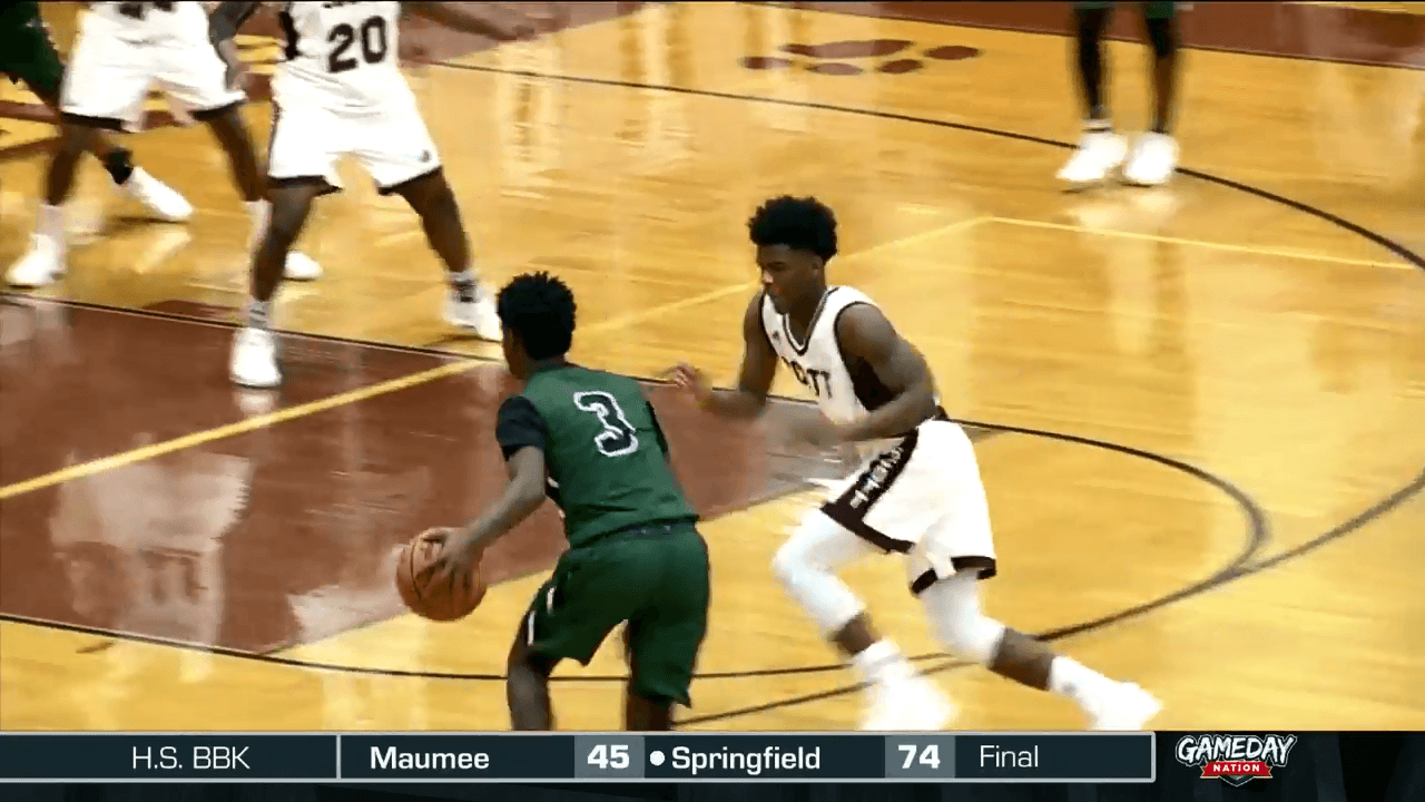 Start Tames the Bulldogs