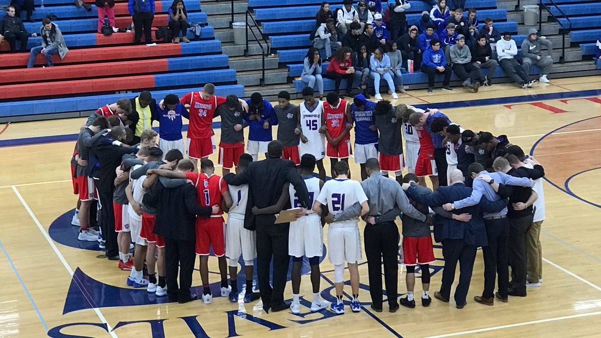 Falcons Earn 2nd Straight MAC Win