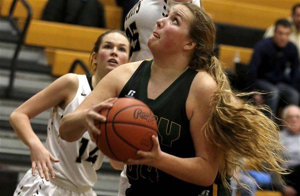 Clay Cuts down the Nets