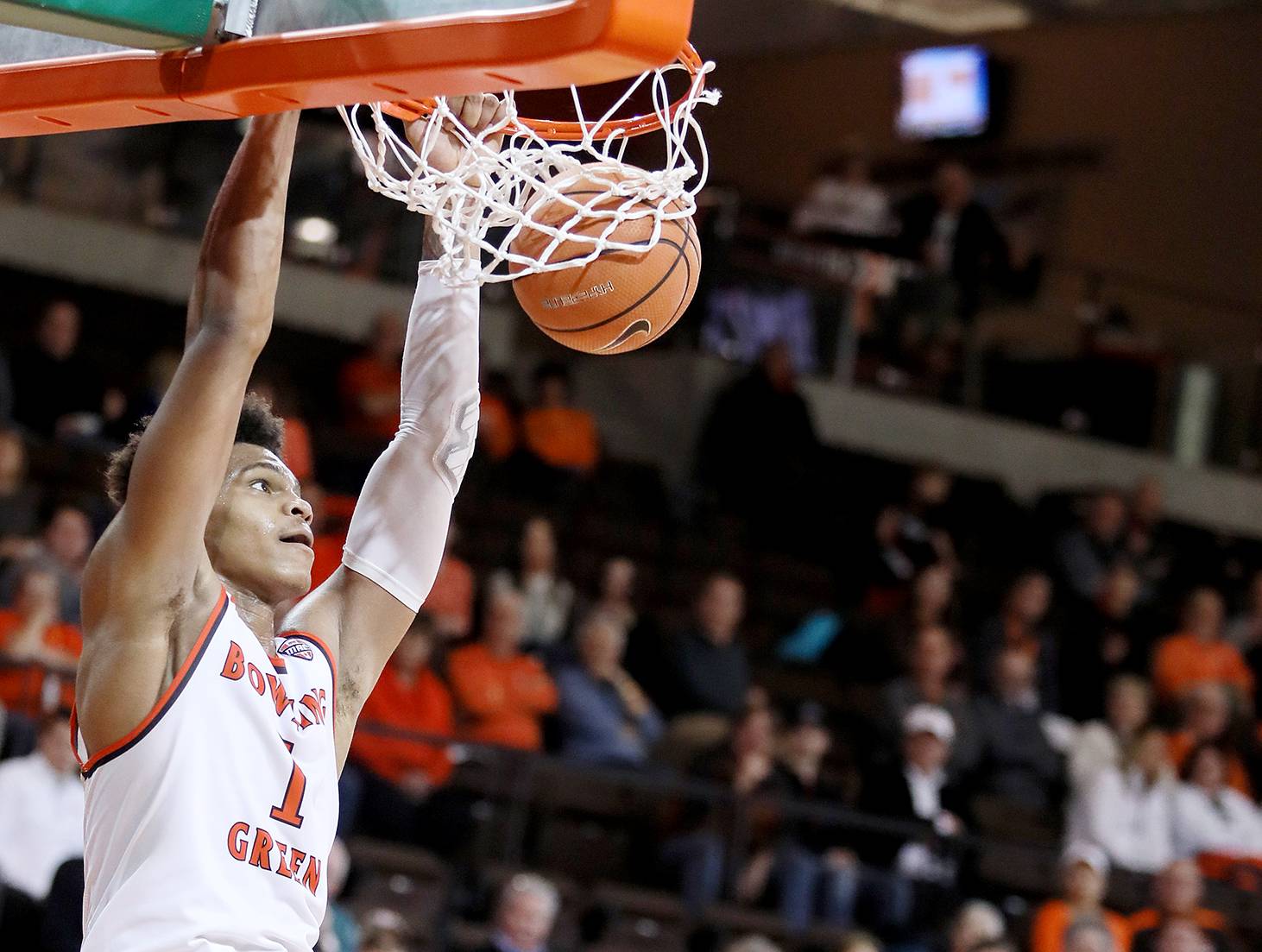 Quarterback Battle Heating Up For The Ohio State Buckeyes