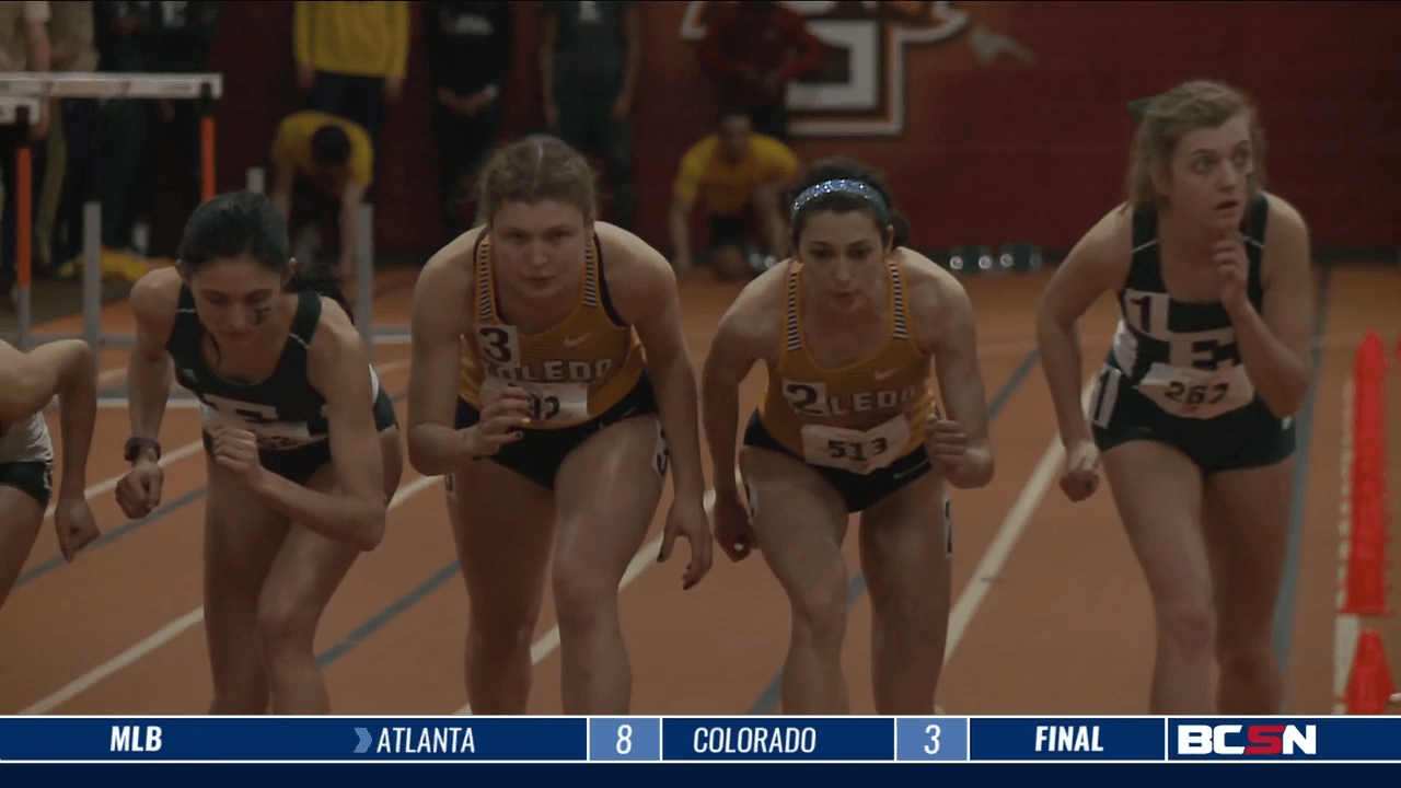 Distance Runners Pacing Toledo Track
