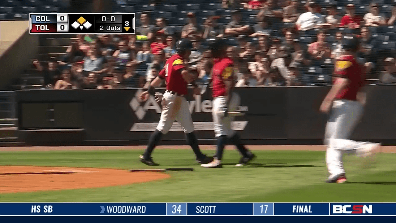 Verhagen Shuts Down the Clippers