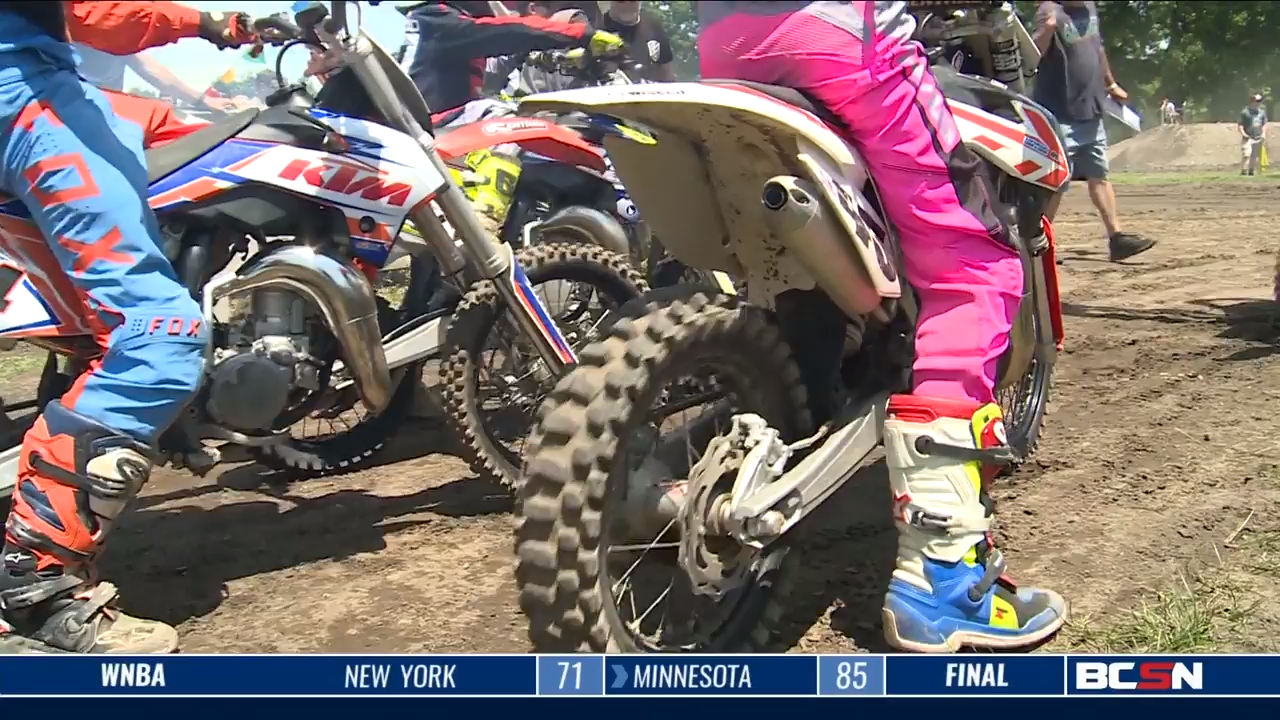 Mud Slingin’ Duirt Flingin’ Fun with Motocross