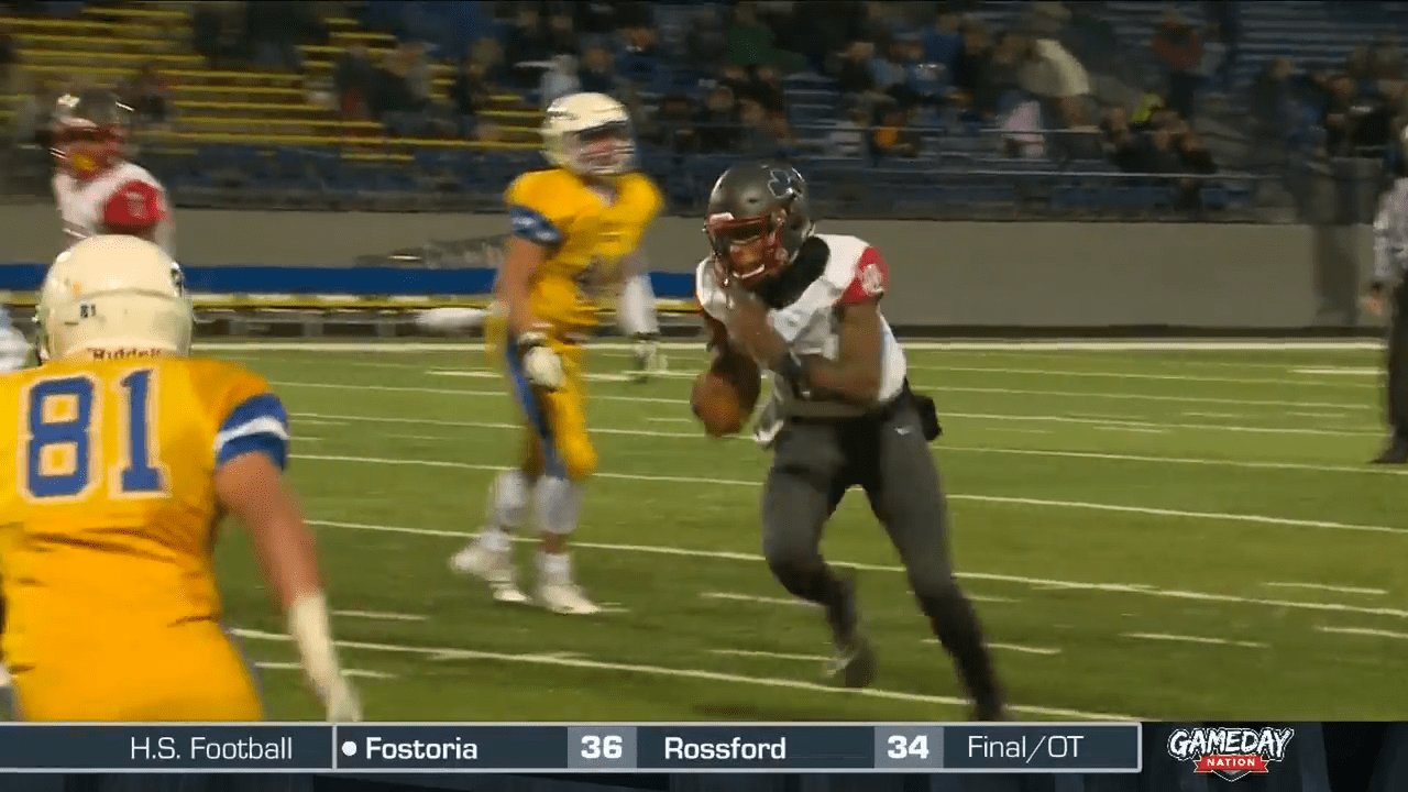 Irish Keep Undefeated Season In-Tact with 52-6 Victory