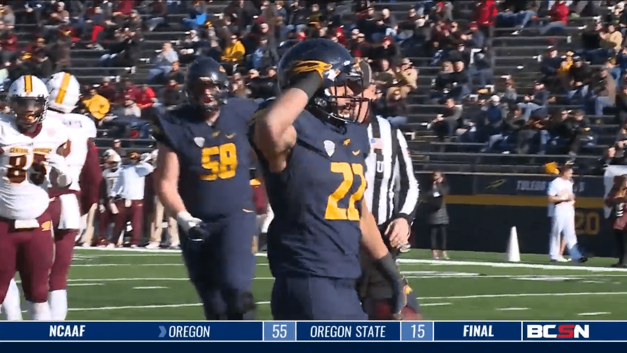 Seniors Leave the Glass Bowl with One Final Win