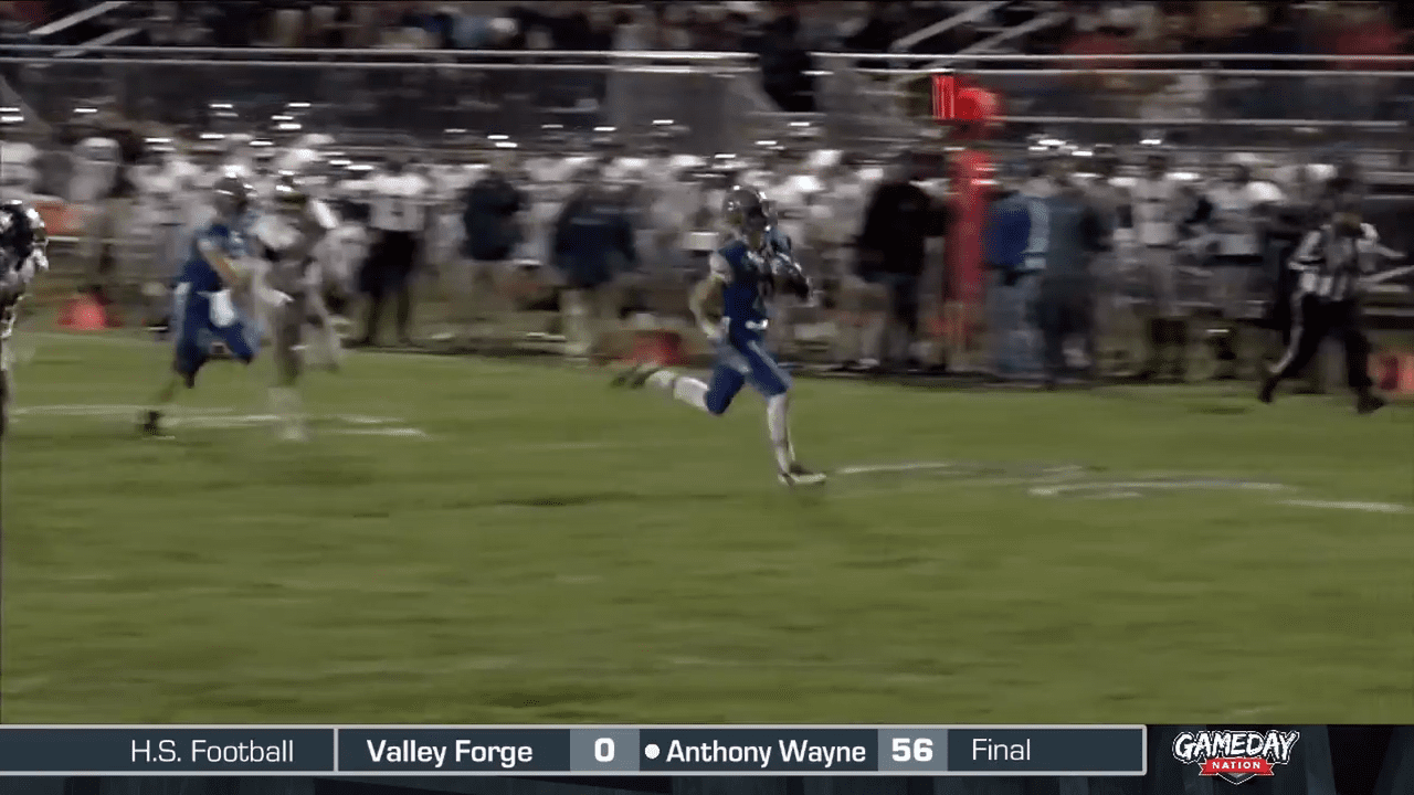 Generals Advance to District Semis in Dominant Fashion