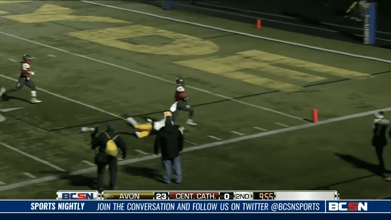 IRISH FALL TO EAGLES