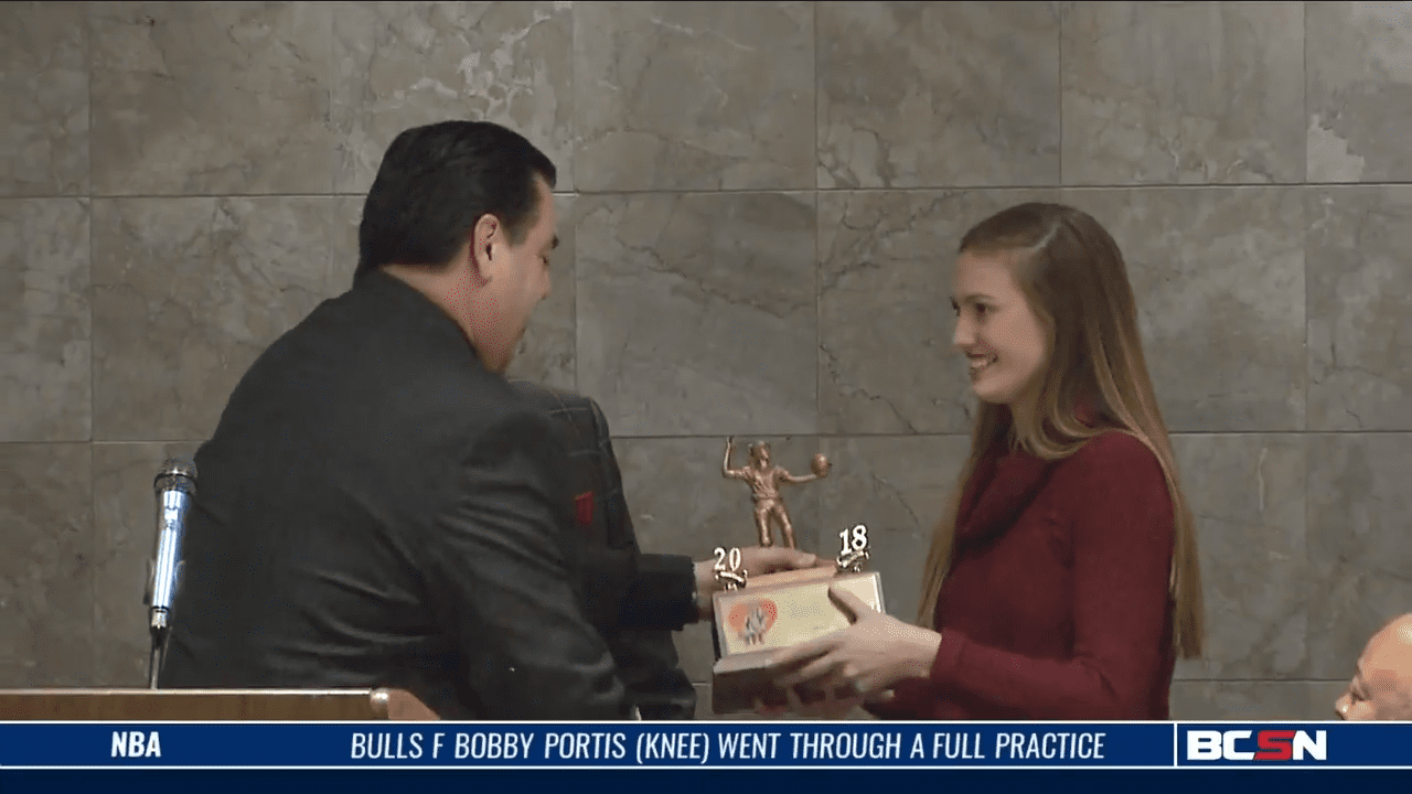 Toledo Newsboys Name Grace Dynda Volleyball Player of the Year
