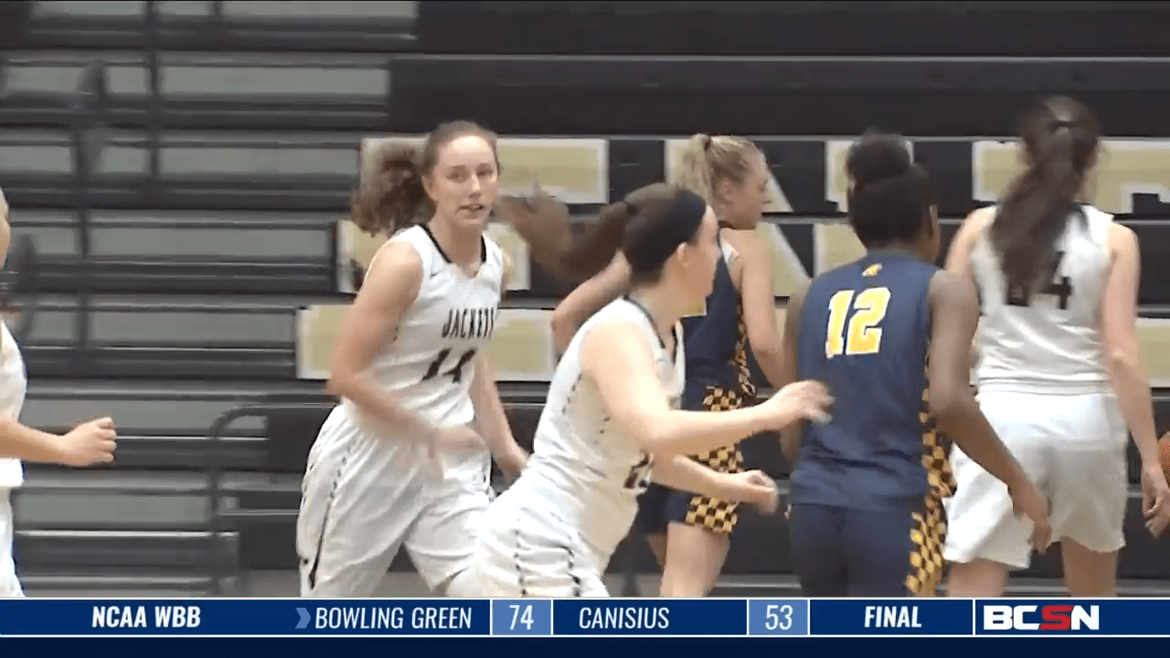 Lady Panthers Claw Their Way to 39-30 Win at Perrysburg