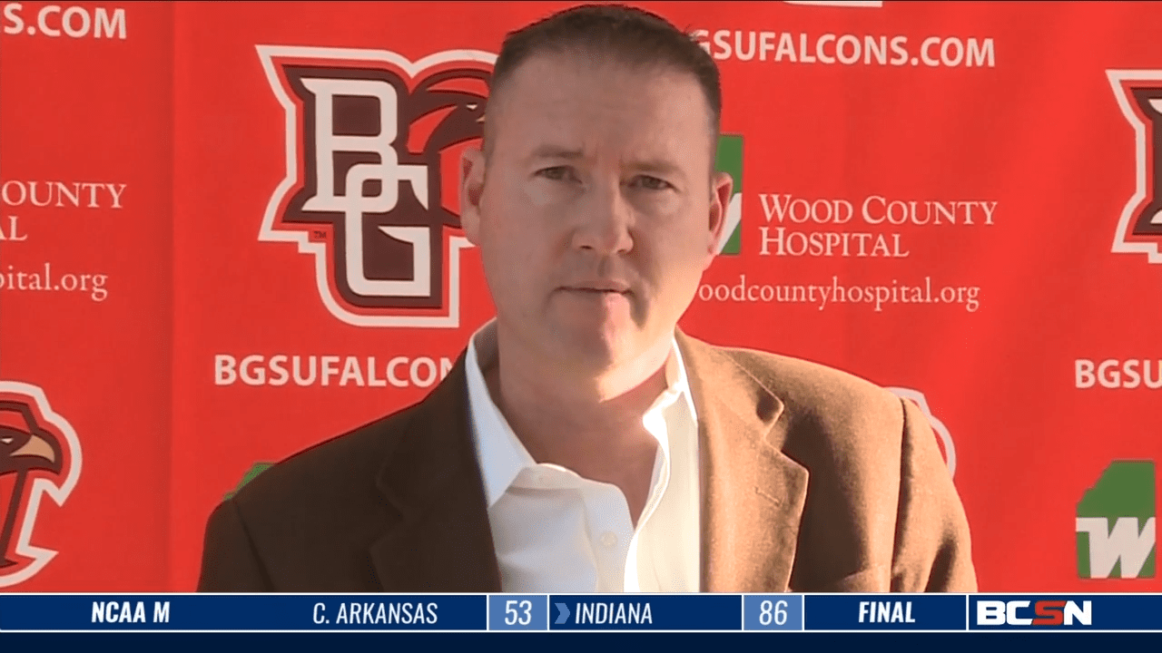 Loeffler Signs His First Class at BGSU