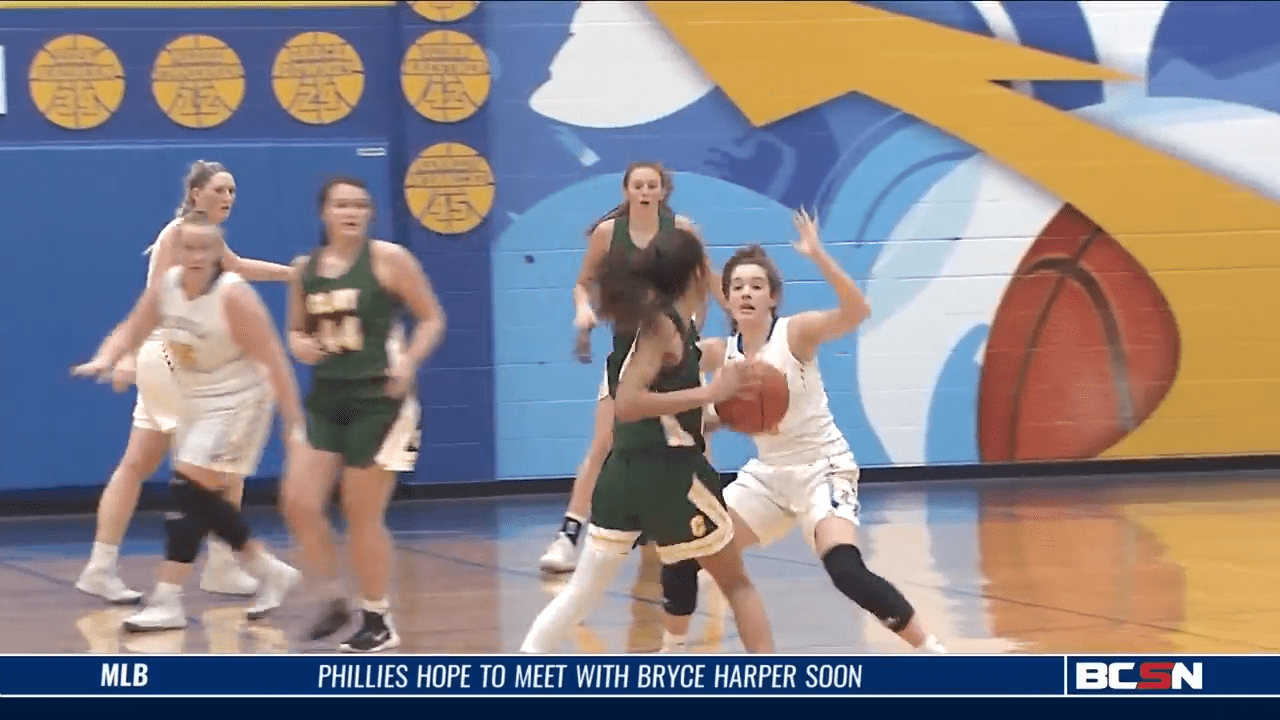 St. Ursula Defeats Clay in Thursday Matchup