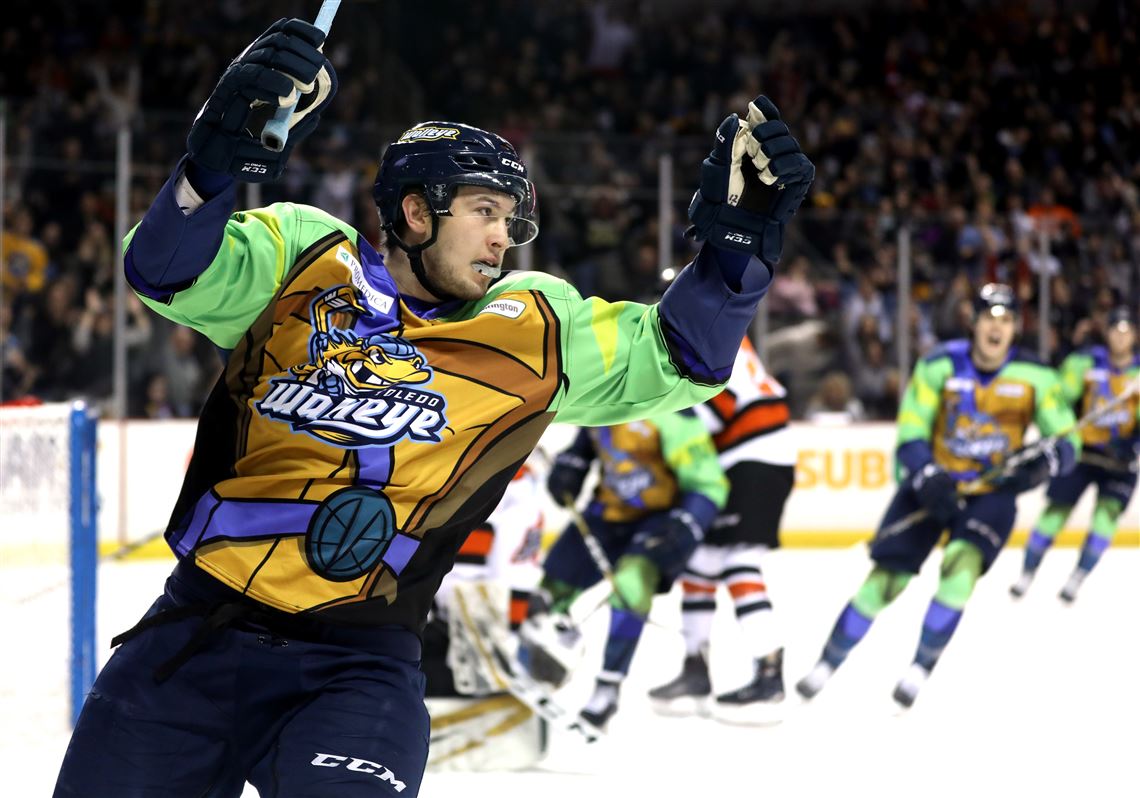 Express Win District Title with 104-83 Victory