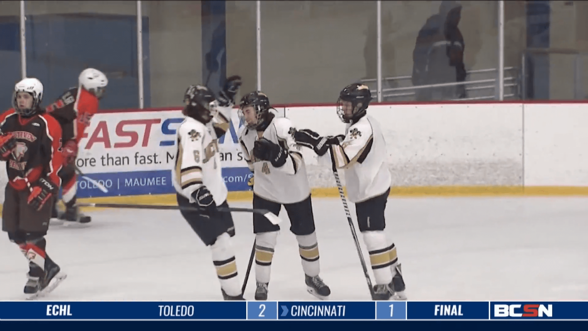 Perrysburg Hockey Sneaks Past Southview with a Goal