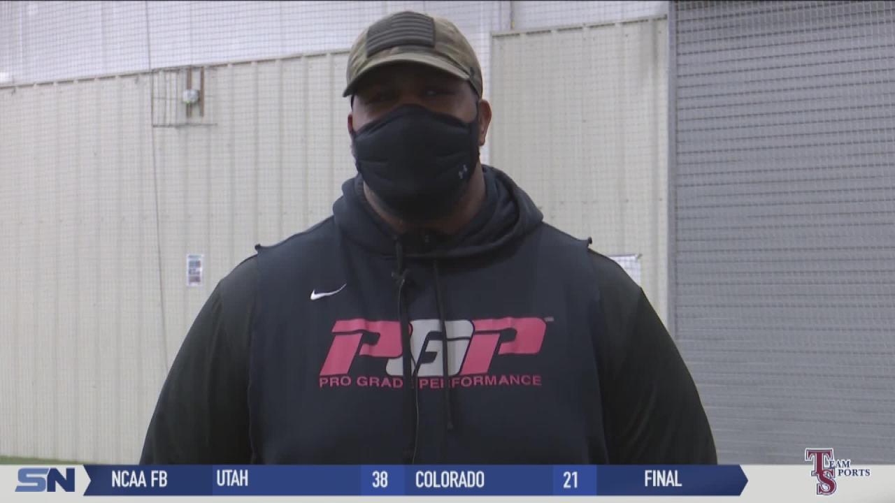 Former NFL OL Teaches at Fourth and Goal Camp