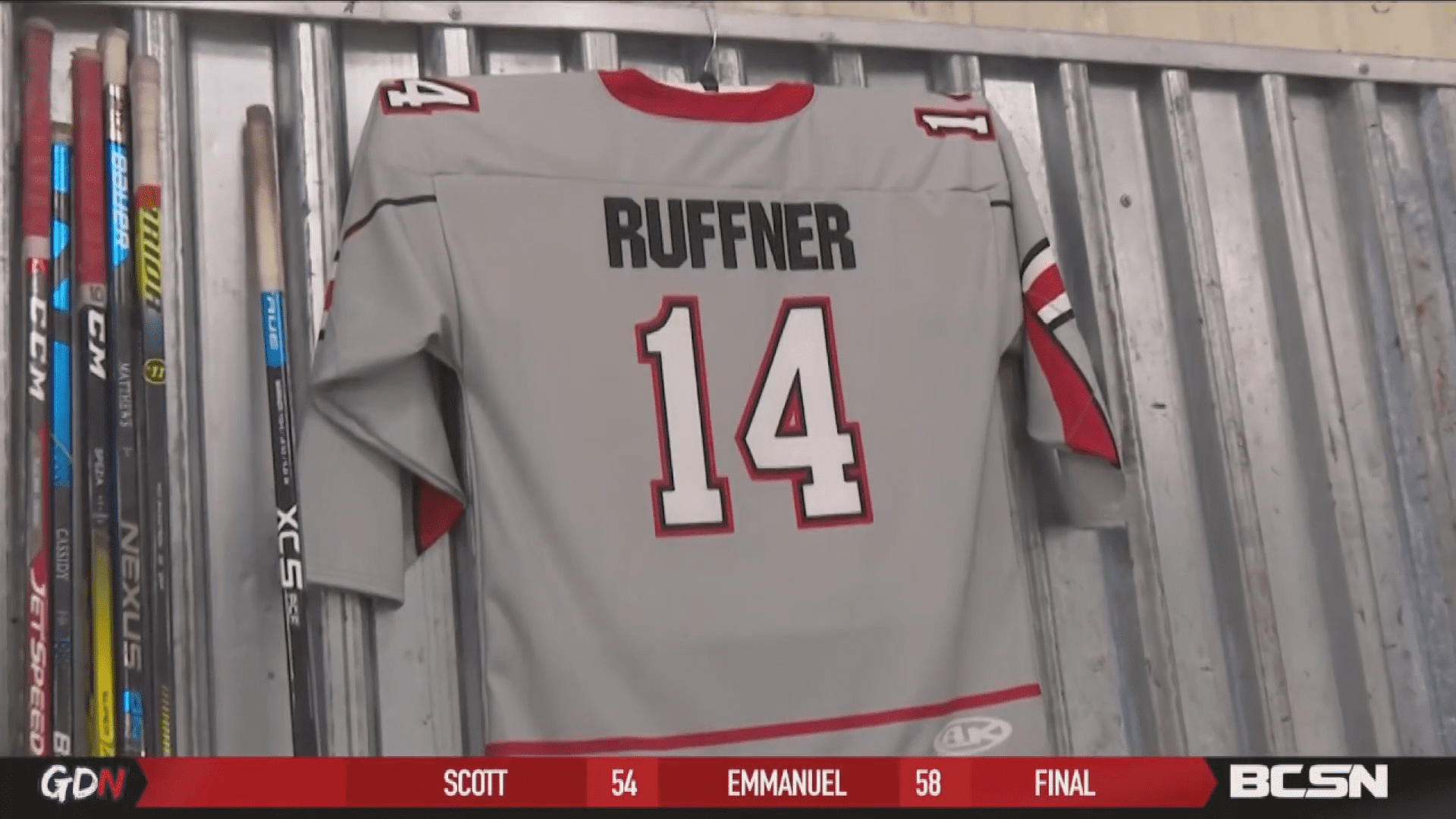 BG Hockey Remembers Coach Ruffner in win over AW