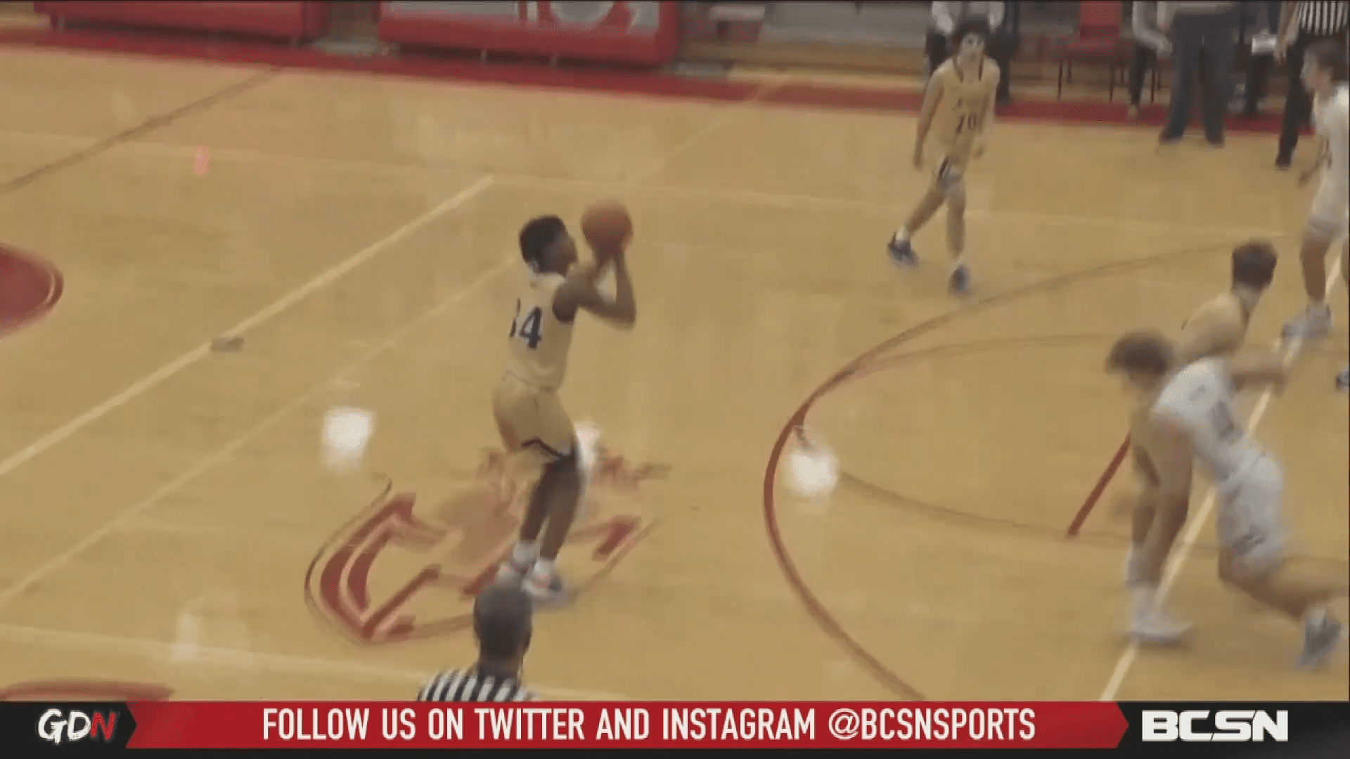 Hornbeak Pushes St. John’s Past Findlay for District Title