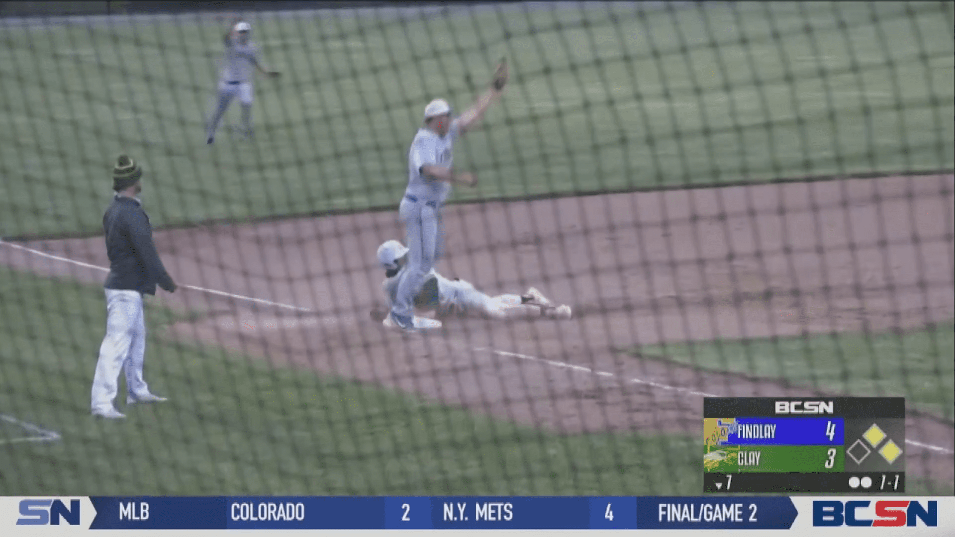 Four Run Third Lifts Findlay Over Clay