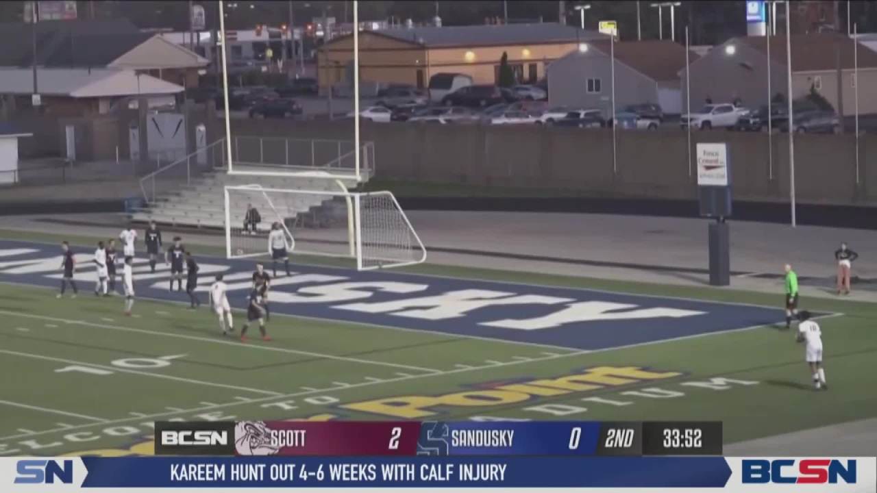 Scott Holds On for First Round Win Over Sandusky