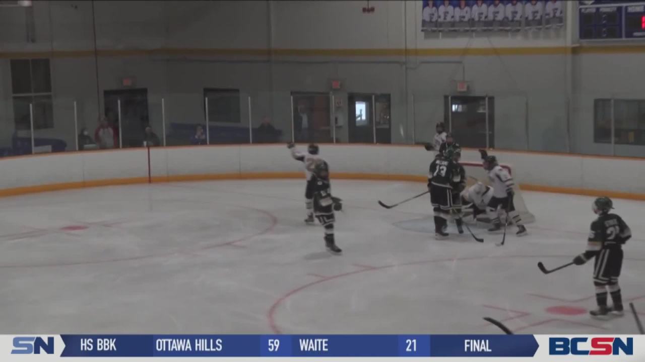 Happy Holly Daze for Perrysburg Over Dublin Jerome