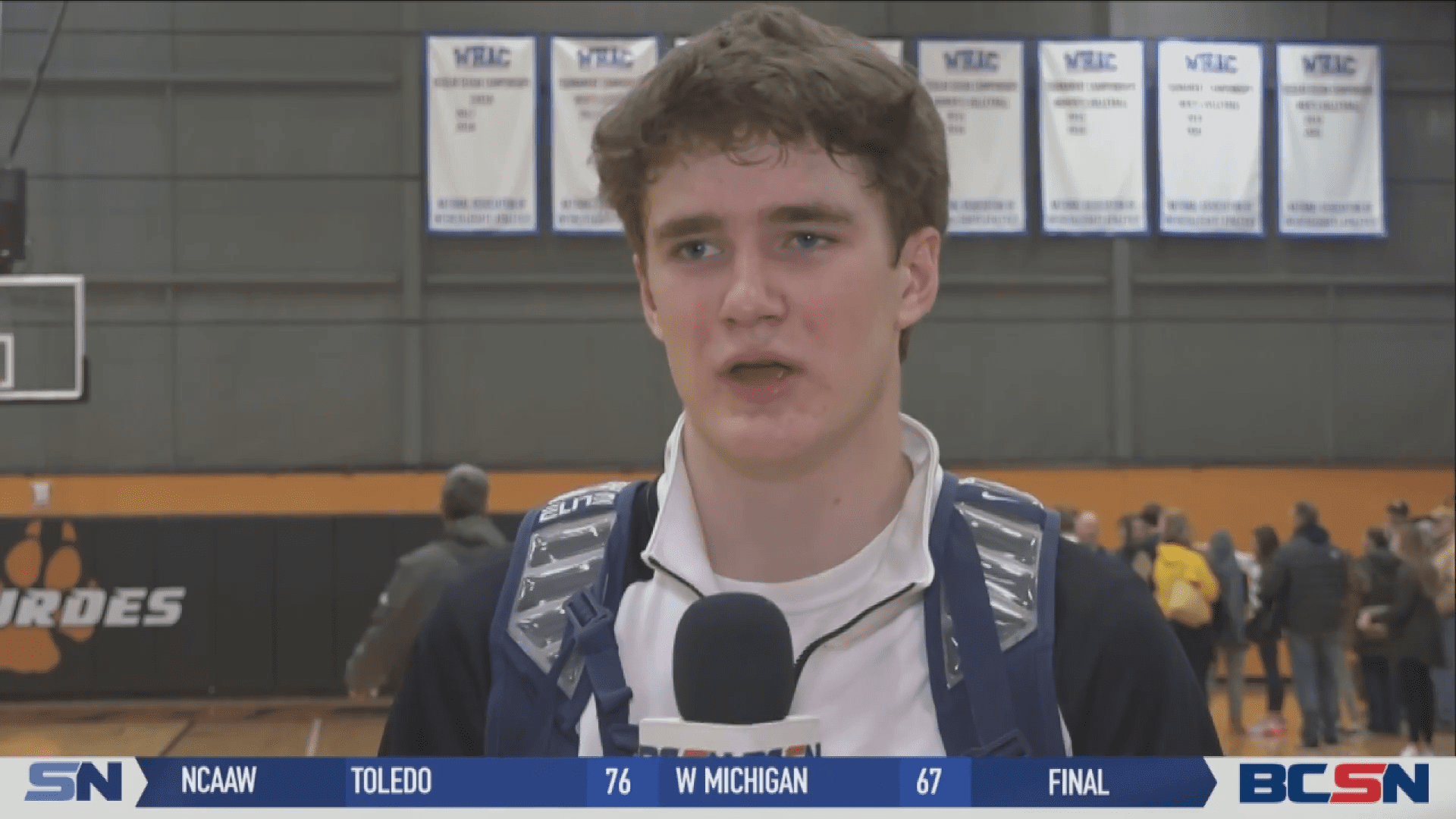 Giesige Drops 20, Leads Whiteford over Clinton