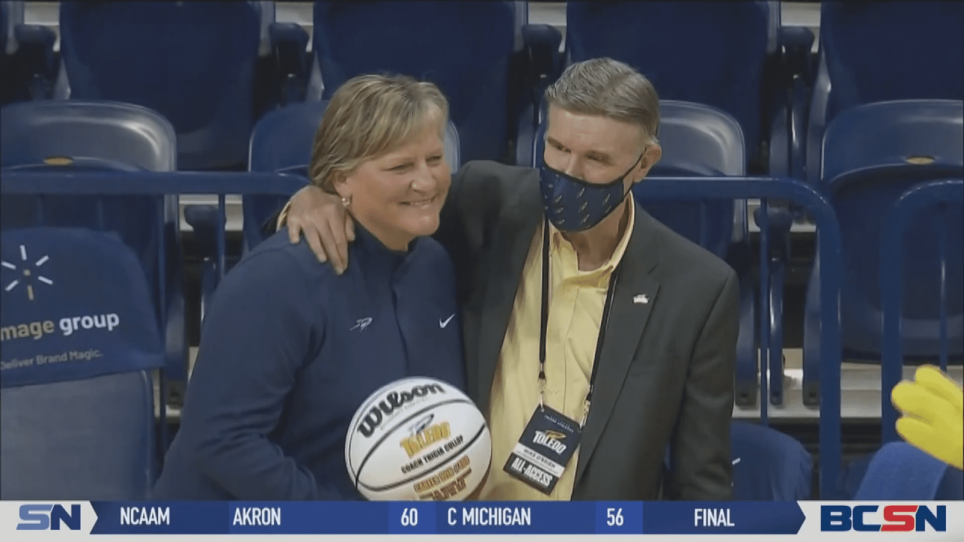 Rockets Celebrate Tricia Cullop's 400th Career Win