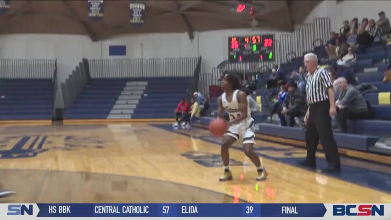 CJ Hornbeak Leads Titans to 65-50 Win