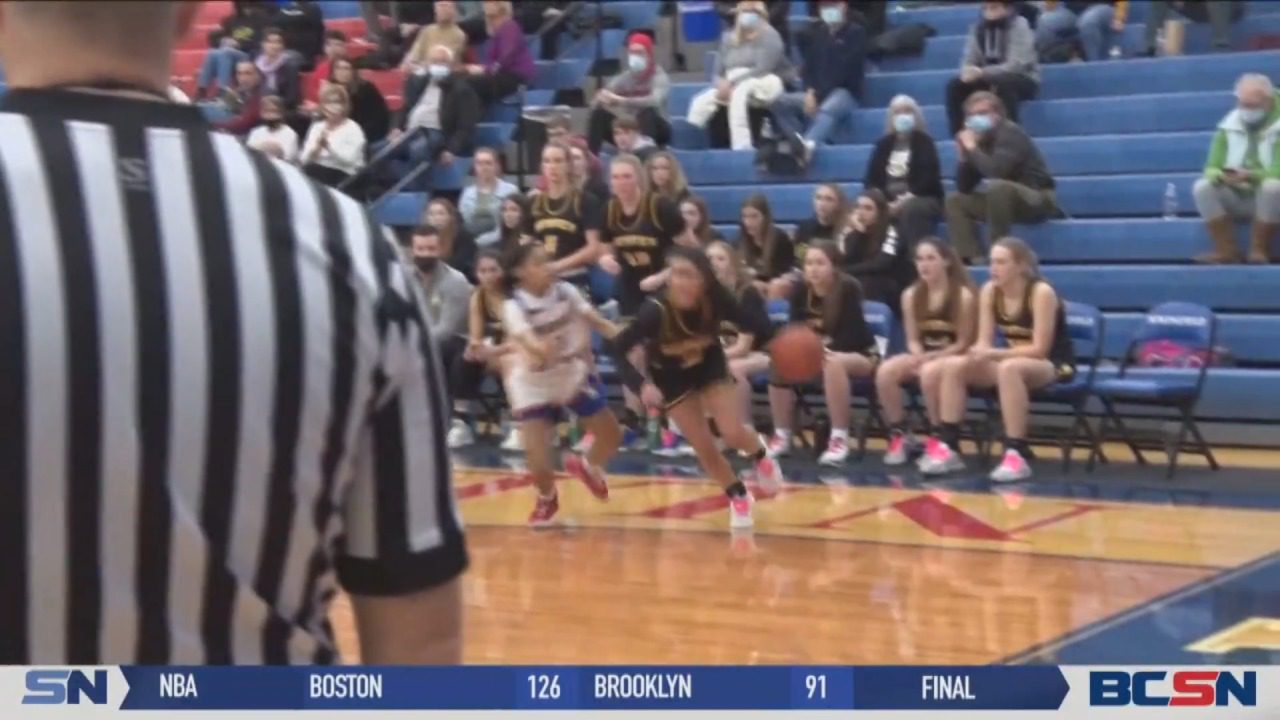 Northview Girls Basketball Team Withstands Springfield Charge to Win