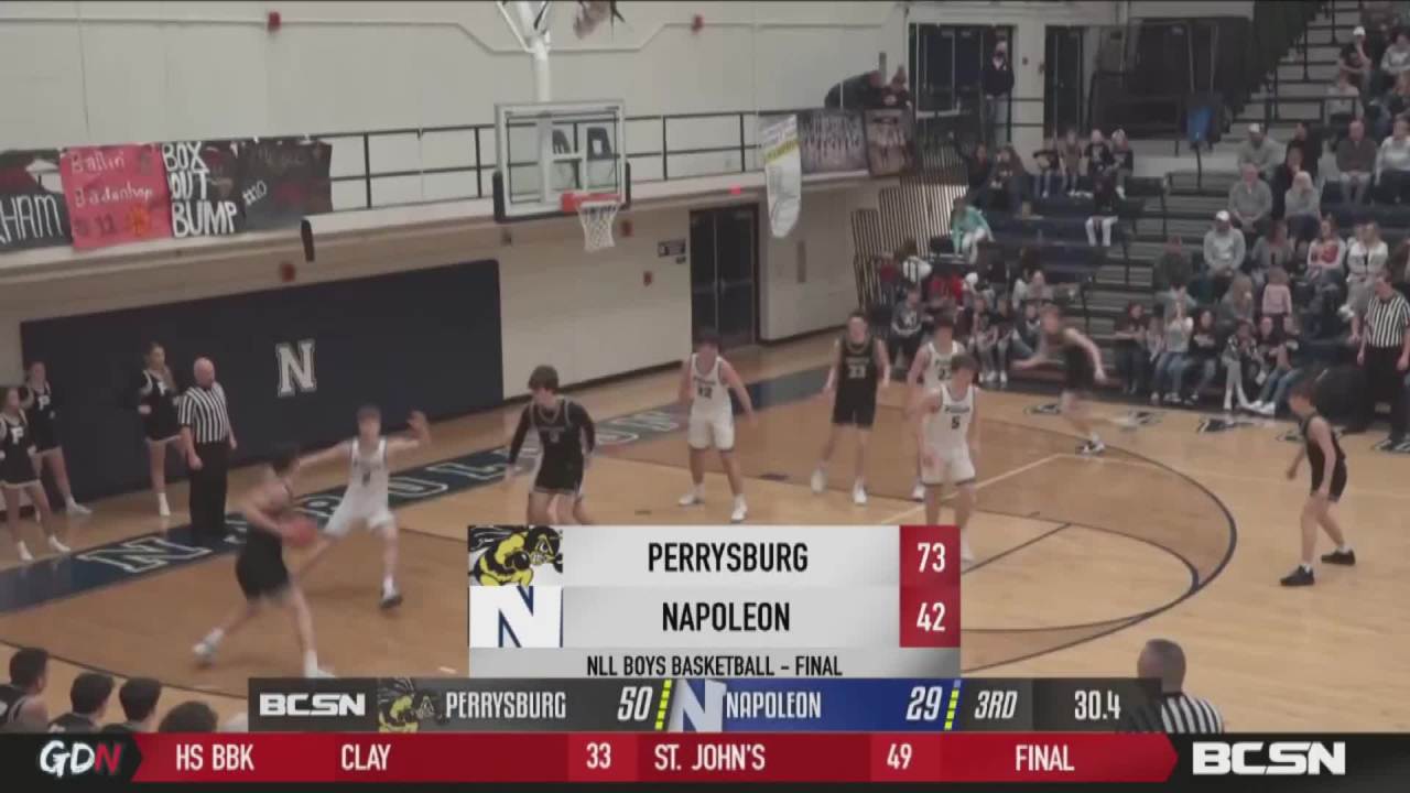 Yellow Jackets Swarm Napoleon, 73-42