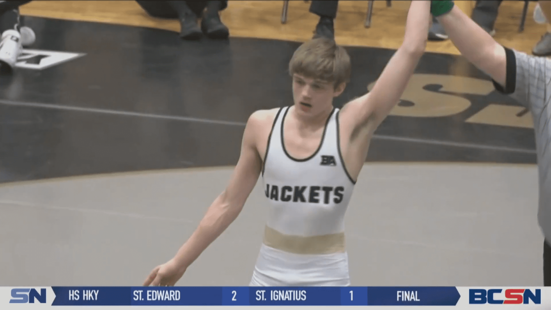 Perrysburg Earns Second at District, Sends Nine Wrestlers to State