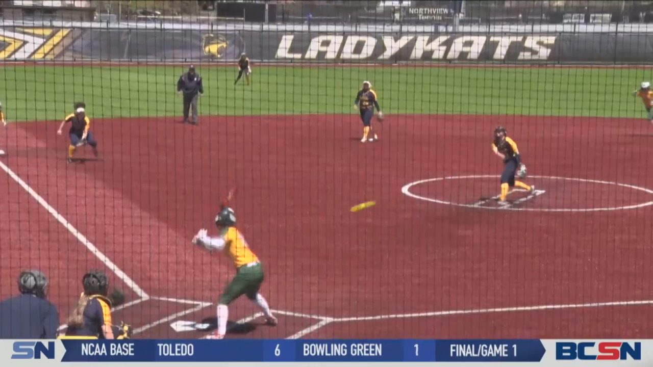 Amherst Plates Nine in the Second, Takes Down Panthers