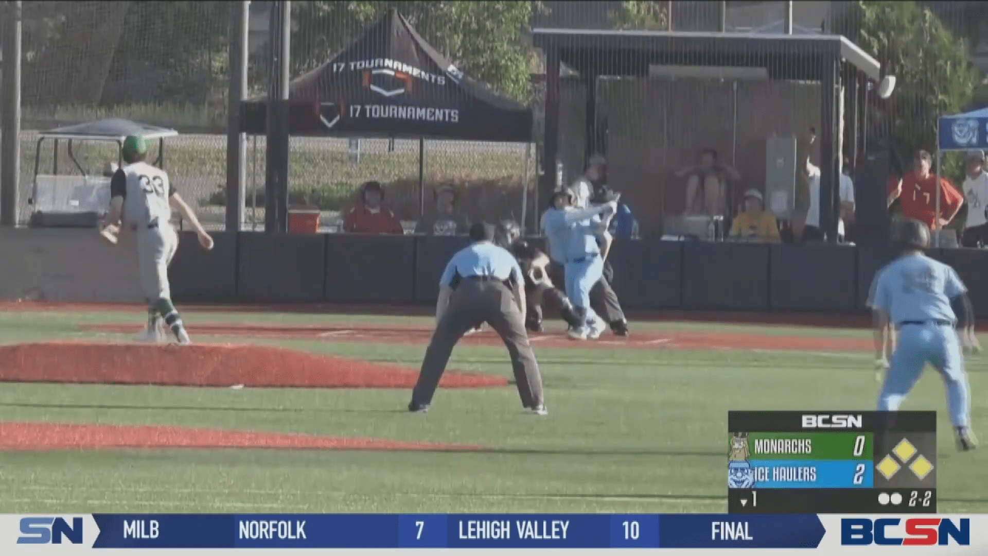 Haulers Improve to 8-5 with Win over Monarchs