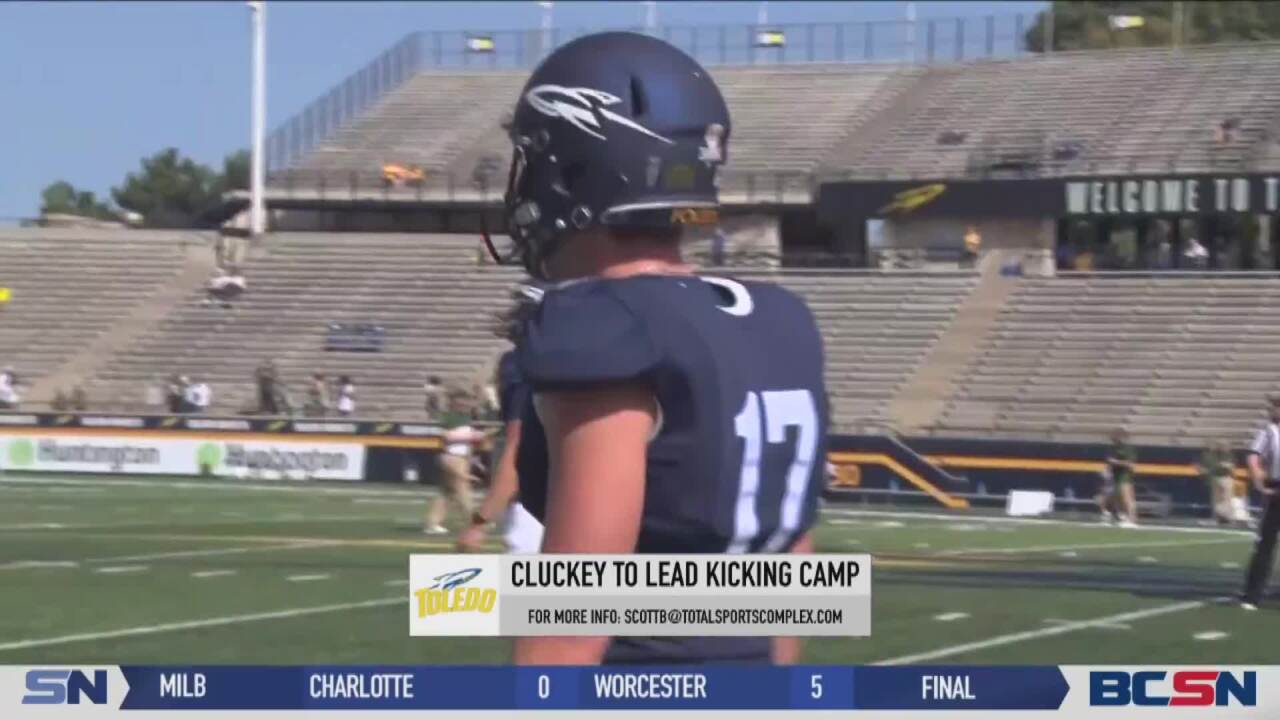 Clucky to Lead Kicking Camp