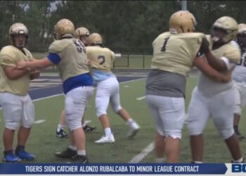 Mike Robinson Previews Top Storylines in High School Football