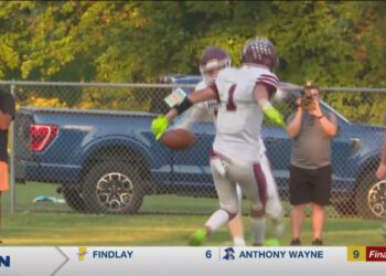 Bulldog Battle Goes to Rossford, Beating Swanton 34-0