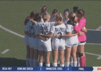 Panthers Pounce Early, Advance to Next Round