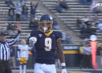 Rockets Regroup, Remain Unbeaten in MAC with Comeback over Kent State