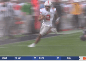 Buckeyes Battle the Wind, Beat Northwestern