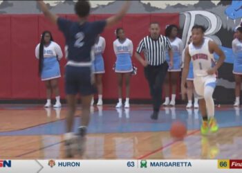 Blue Racers Hit Gas in Second Half, Pull Away from Polar Bears