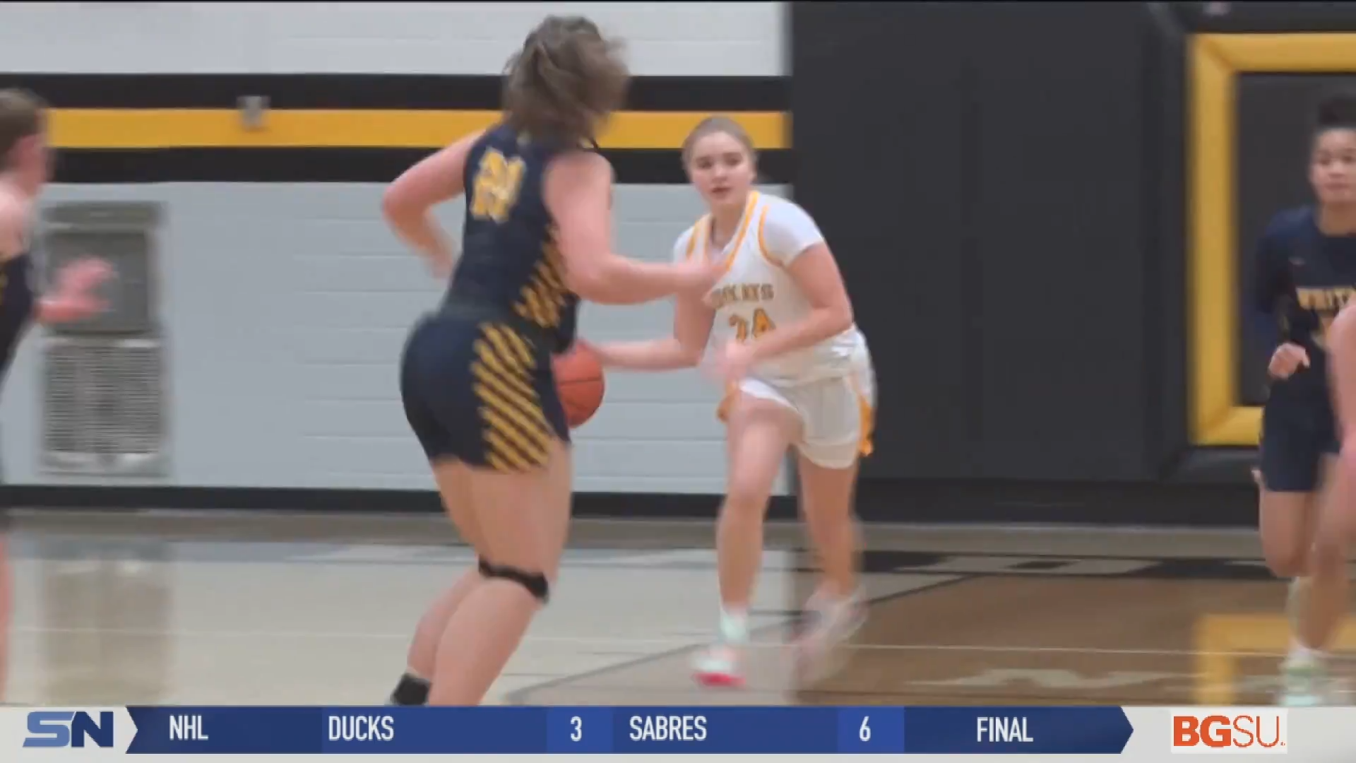 Krahl’s 13 Points Leads Wildcats to Victory