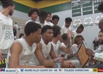 Start Holds off Rogers in Final Minute