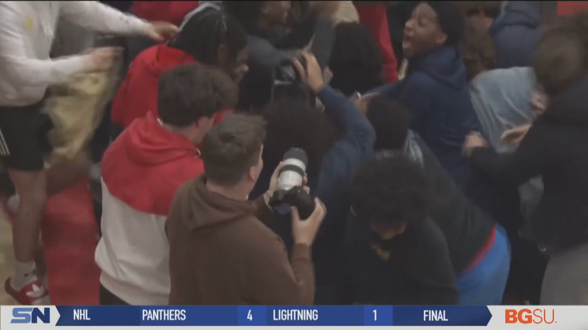 Hornbeak Beats Buzzer, Lifts St. John’s over Findlay in District Semifinal