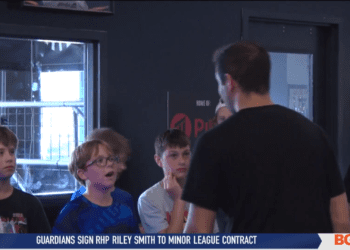 Walleye Players Train Next Generation of Local Hockey Talent