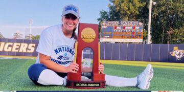 Surviving the Storm: Perrysburg’s Anna Koeppl Defeats Injury and Claims National Championship with Trine University Softball
