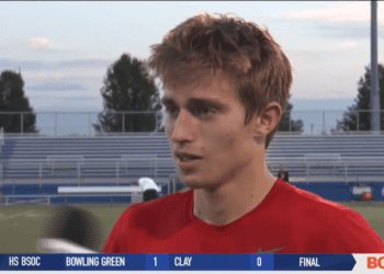 Bowling Green Defeats Clay, Advances to District Finals