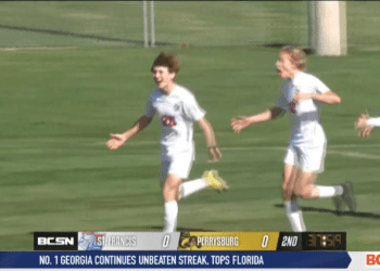 Maumee Sneaks by Port Clinton in District Title Match