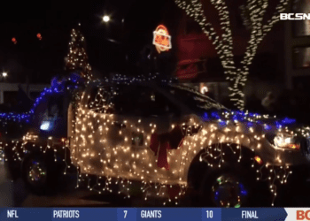 Maumee Holiday Lights Parade a Hit