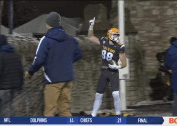 Anthony Torres Shines at Tight End for Toledo